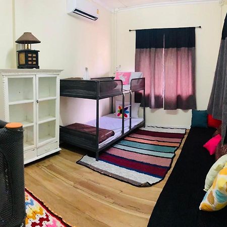 Baan Mae Somkid Homestay Sukhothai Exteriör bild